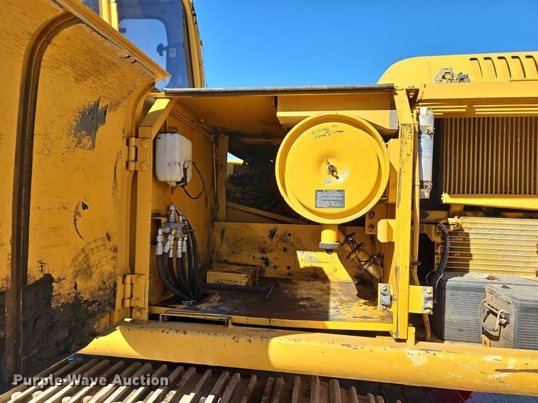 image for item DP2488 1999 John Deere 270LC  excavator