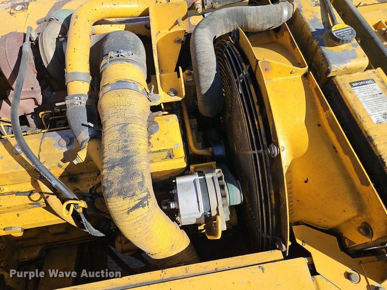 image for item DP2488 1999 John Deere 270LC  excavator