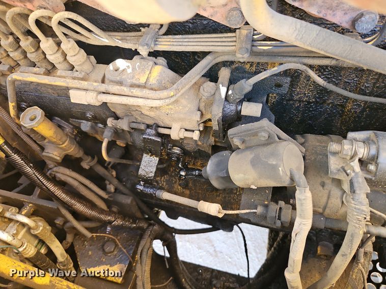 image for item DP2488 1999 John Deere 270LC  excavator