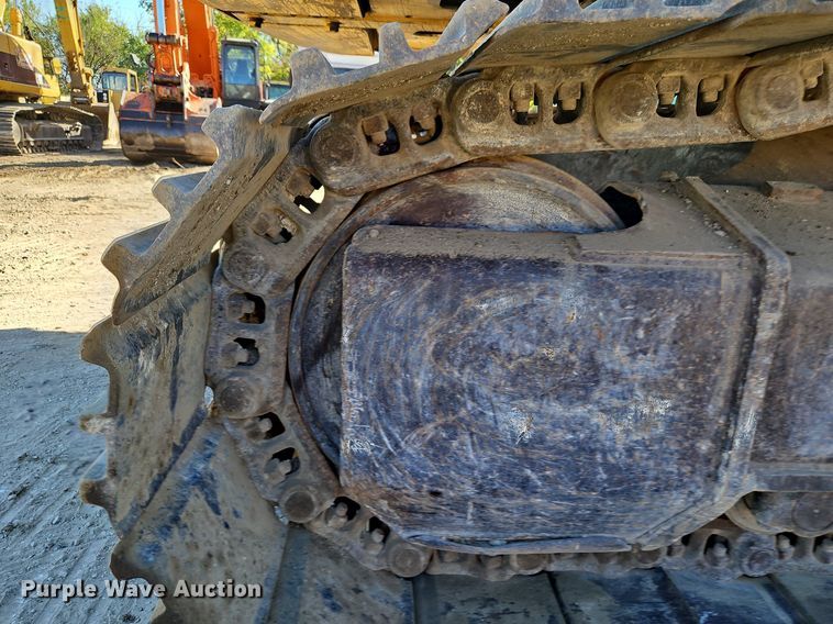 image for item DP2488 1999 John Deere 270LC  excavator