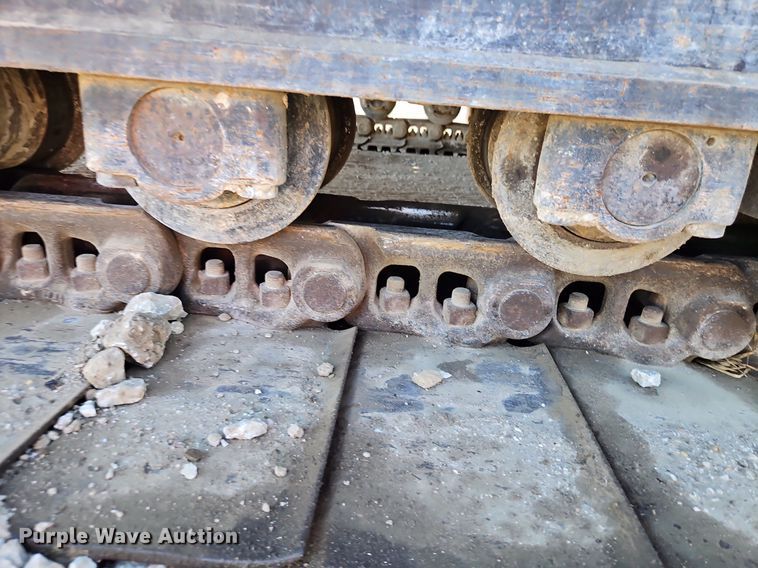 image for item DP2488 1999 John Deere 270LC  excavator