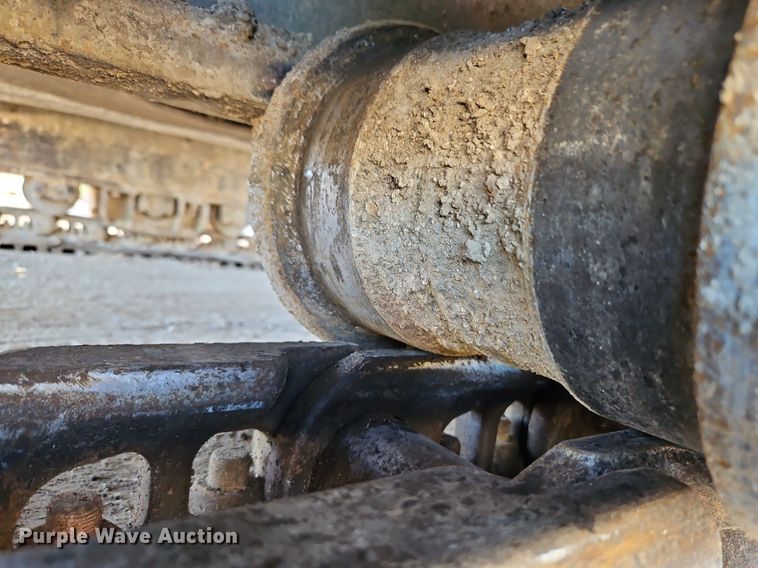 image for item DP2488 1999 John Deere 270LC  excavator