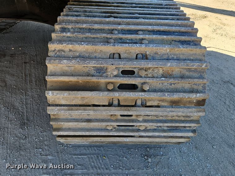 image for item DP2488 1999 John Deere 270LC  excavator