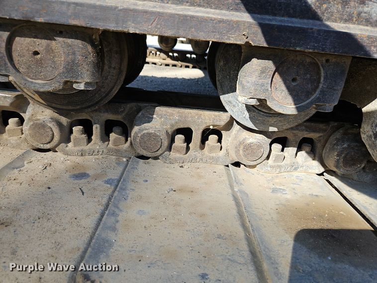 image for item DP2488 1999 John Deere 270LC  excavator