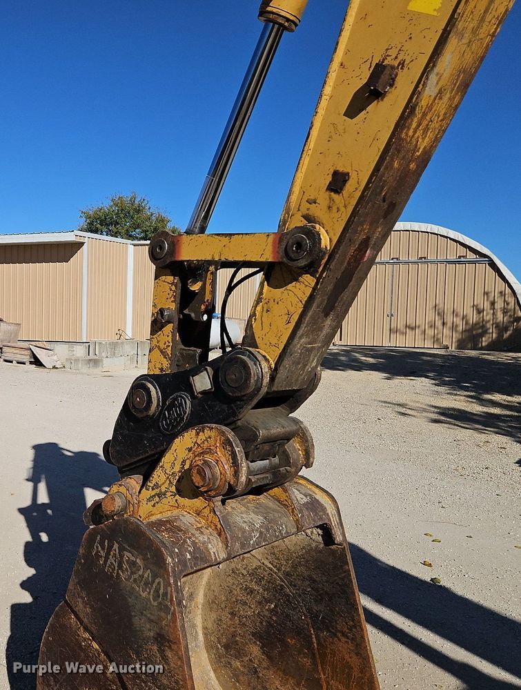 image for item DP2489 2003 Caterpillar 313CCR  excavator