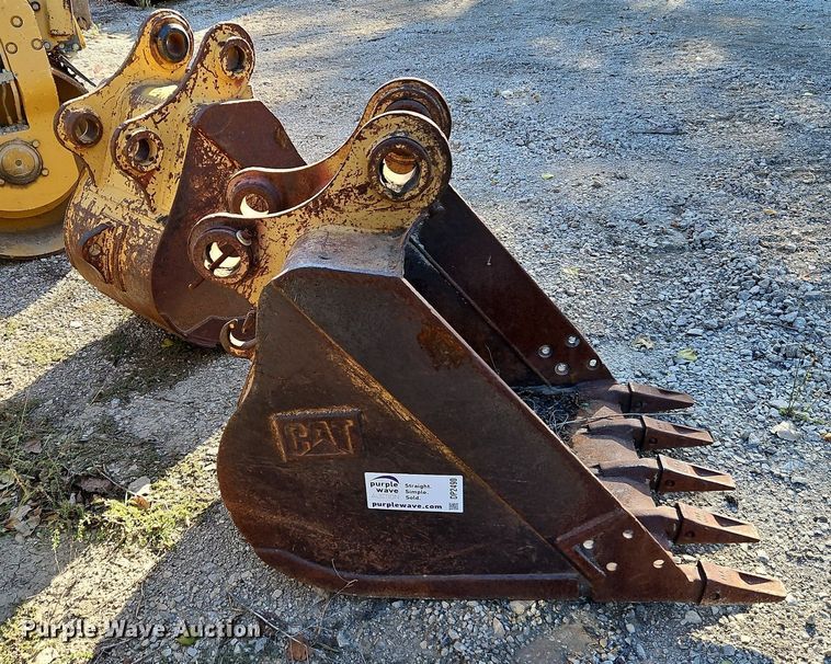 image for item DP2490 Caterpillar 313  bucket