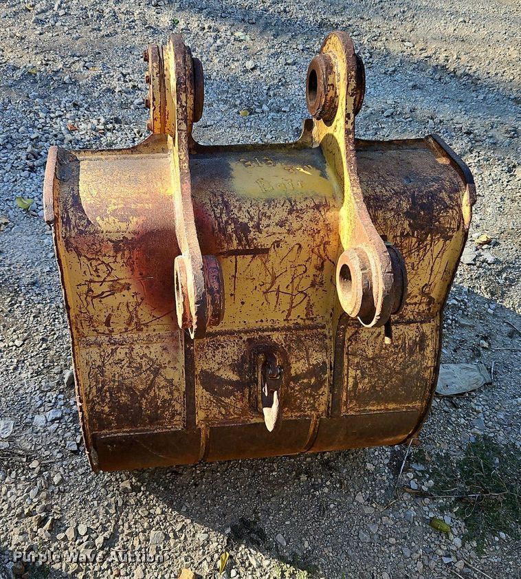 image for item DP2490 Caterpillar 313  bucket