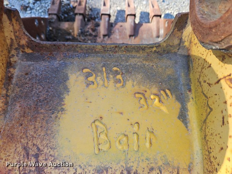 image for item DP2490 Caterpillar 313  bucket