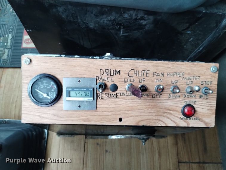 image for item DP3401 1998 Kenworth  ready mix truck