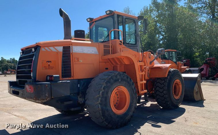 image for item DP8713 2011 Doosan DL300  wheel loader