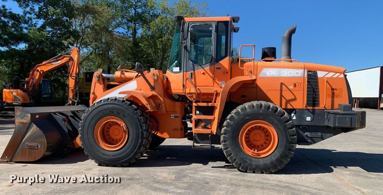 image for item DP8713 2011 Doosan DL300  wheel loader