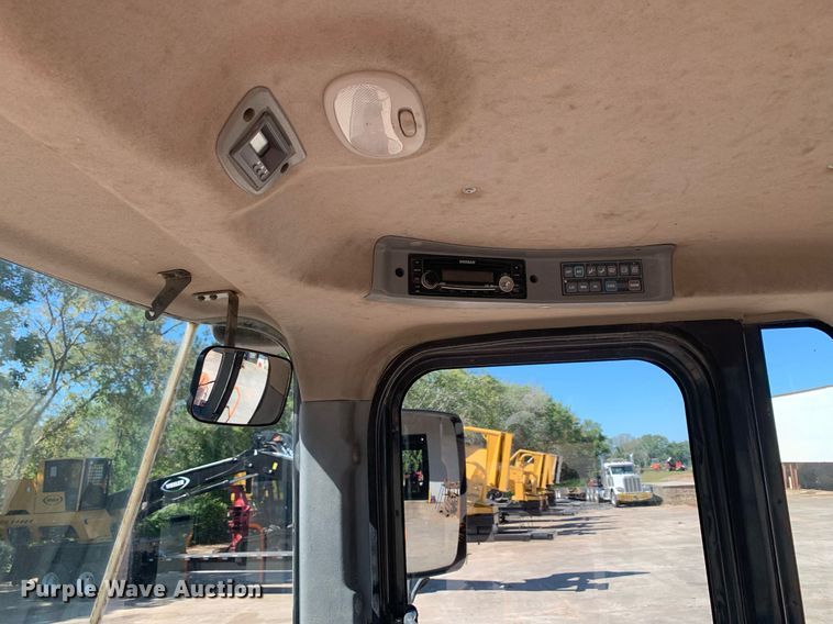 image for item DP8713 2011 Doosan DL300  wheel loader