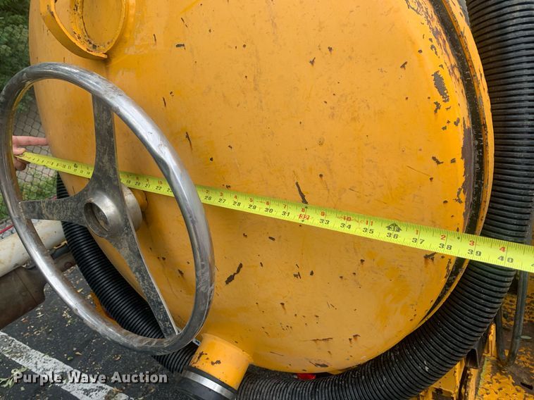 image for item DP8724 2005 Vac-Tron HC 250 GT  vacuum excavator