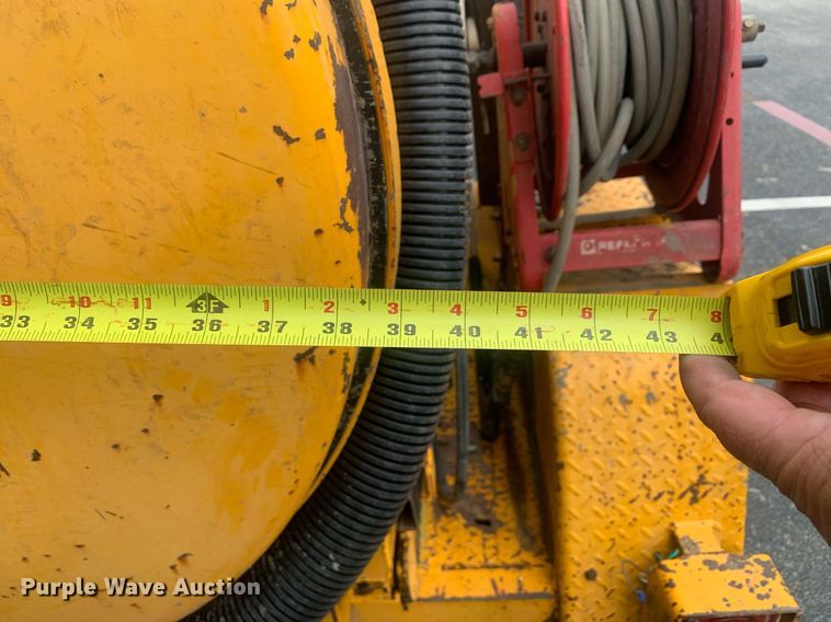 image for item DP8724 2005 Vac-Tron HC 250 GT  vacuum excavator