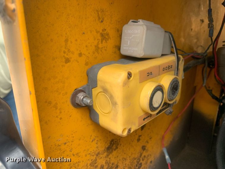 image for item DP8724 2005 Vac-Tron HC 250 GT  vacuum excavator