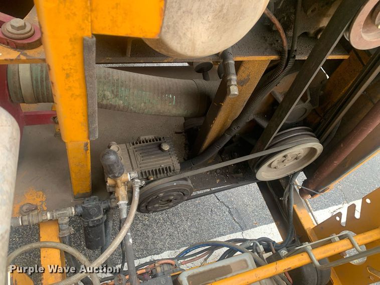 image for item DP8724 2005 Vac-Tron HC 250 GT  vacuum excavator