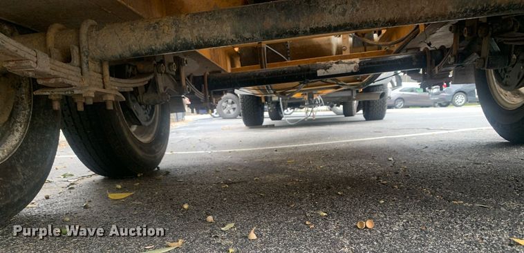 image for item DP8724 2005 Vac-Tron HC 250 GT  vacuum excavator