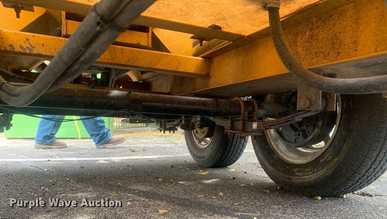 image for item DP8724 2005 Vac-Tron HC 250 GT  vacuum excavator