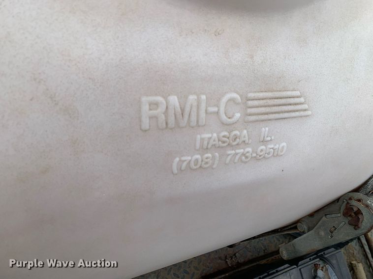 image for item DP8725 2000  Ford F650 Super Duty  vacuum truck