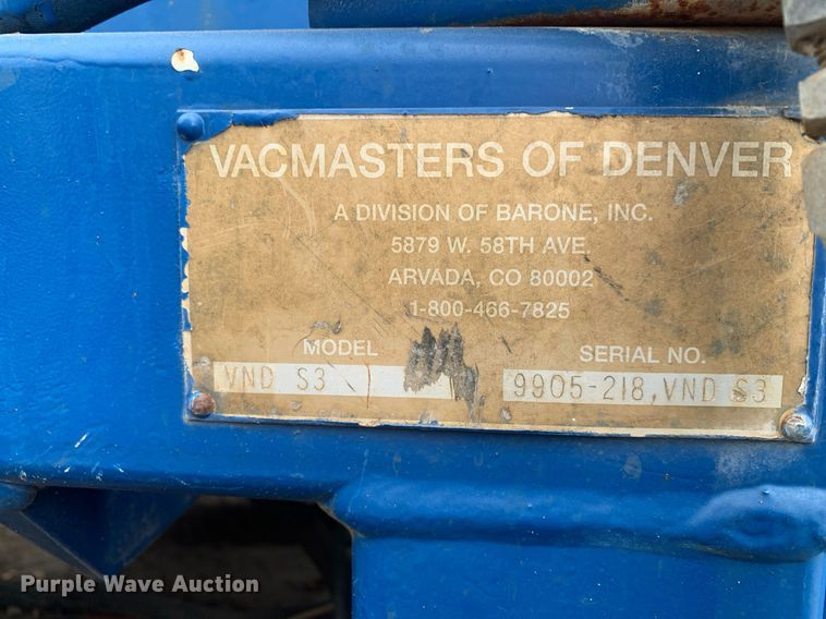 image for item DP8725 2000  Ford F650 Super Duty  vacuum truck