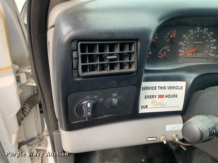 image for item DP8725 2000  Ford F650 Super Duty  vacuum truck