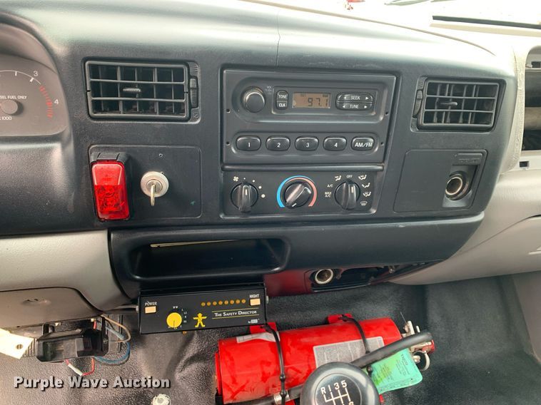 image for item DP8725 2000  Ford F650 Super Duty  vacuum truck