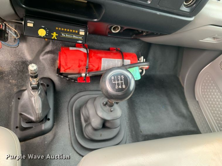 image for item DP8725 2000  Ford F650 Super Duty  vacuum truck