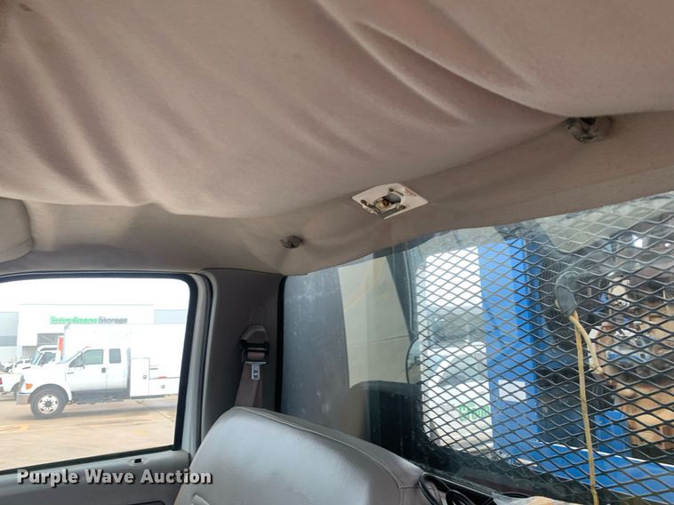 image for item DP8725 2000  Ford F650 Super Duty  vacuum truck