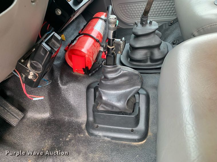 image for item DP8725 2000  Ford F650 Super Duty  vacuum truck