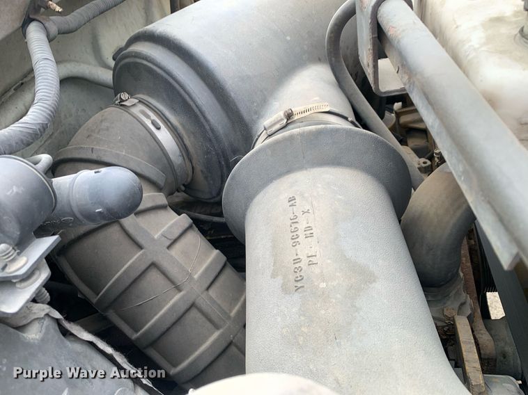 image for item DP8725 2000  Ford F650 Super Duty  vacuum truck