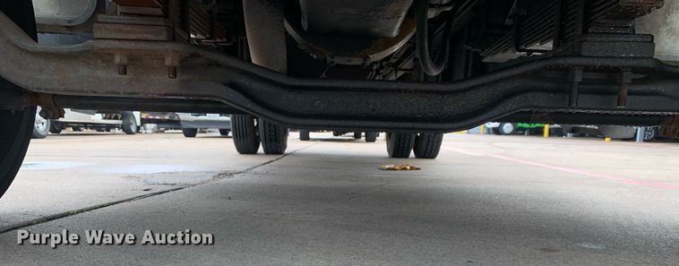 image for item DP8725 2000  Ford F650 Super Duty  vacuum truck