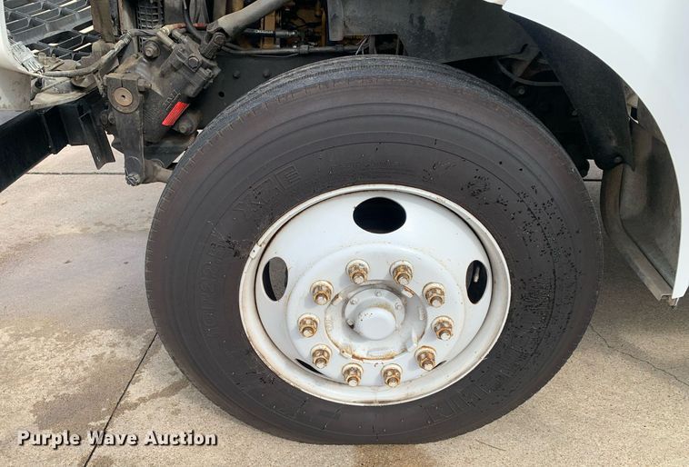 image for item DP8725 2000  Ford F650 Super Duty  vacuum truck