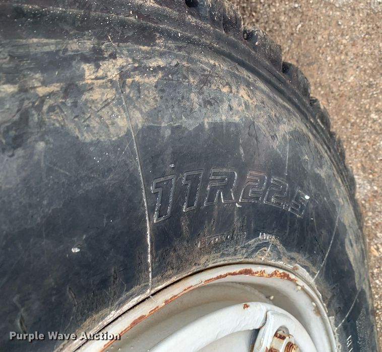 image for item DP8726 Taylor WYP-300F  forklift