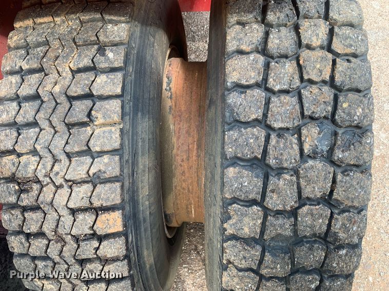 image for item DP8726 Taylor WYP-300F  forklift