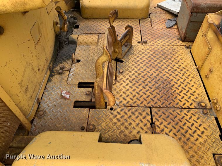 image for item DP8729 1966 Caterpillar D8H  dozer