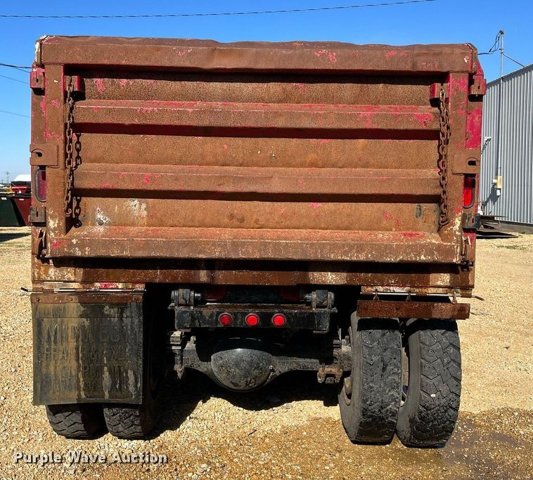 image for item DQ1010 2006 Sterling L8500  dump truck