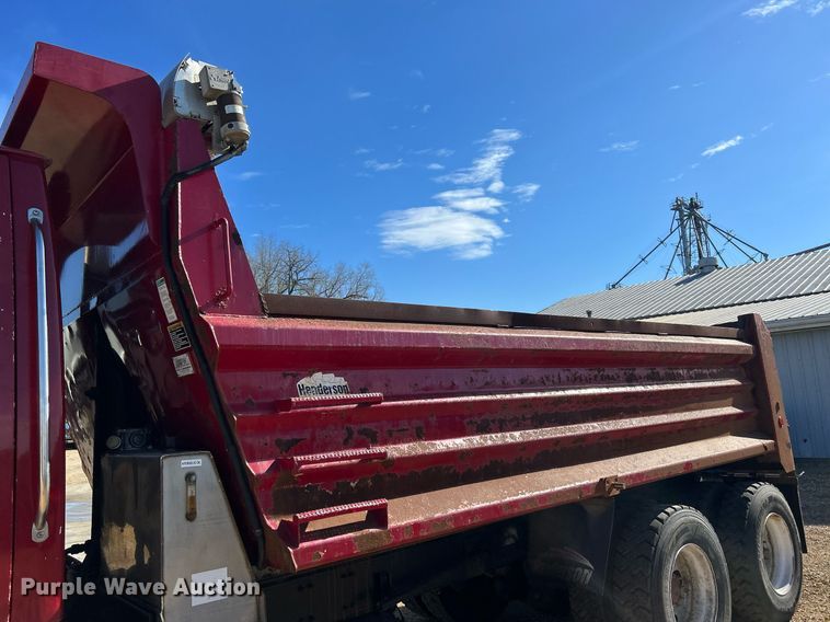 image for item DQ1010 2006 Sterling L8500  dump truck