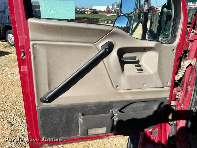 image for item DQ1010 2006 Sterling L8500  dump truck