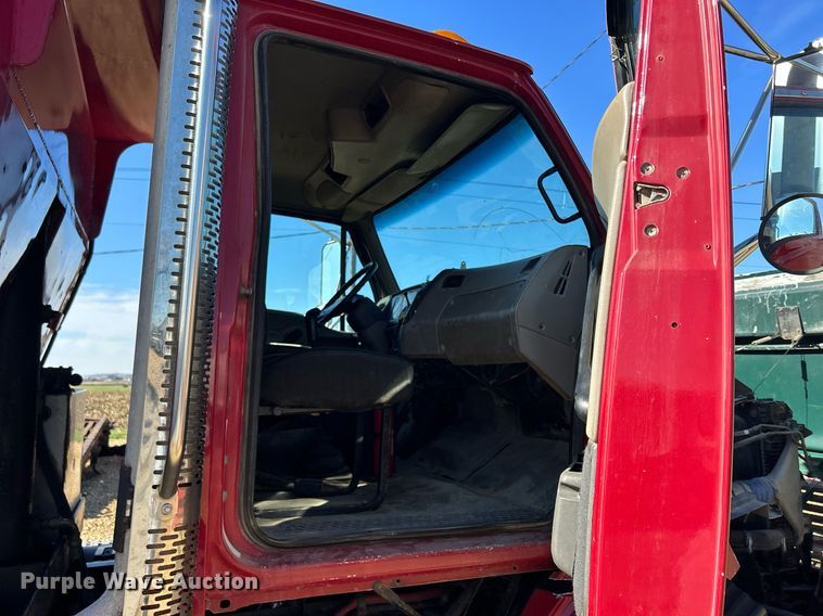 image for item DQ1010 2006 Sterling L8500  dump truck