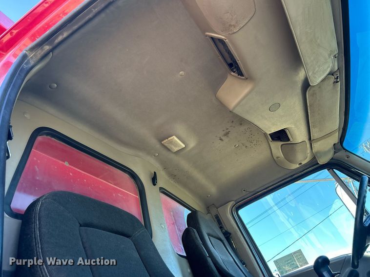 image for item DQ1010 2006 Sterling L8500  dump truck