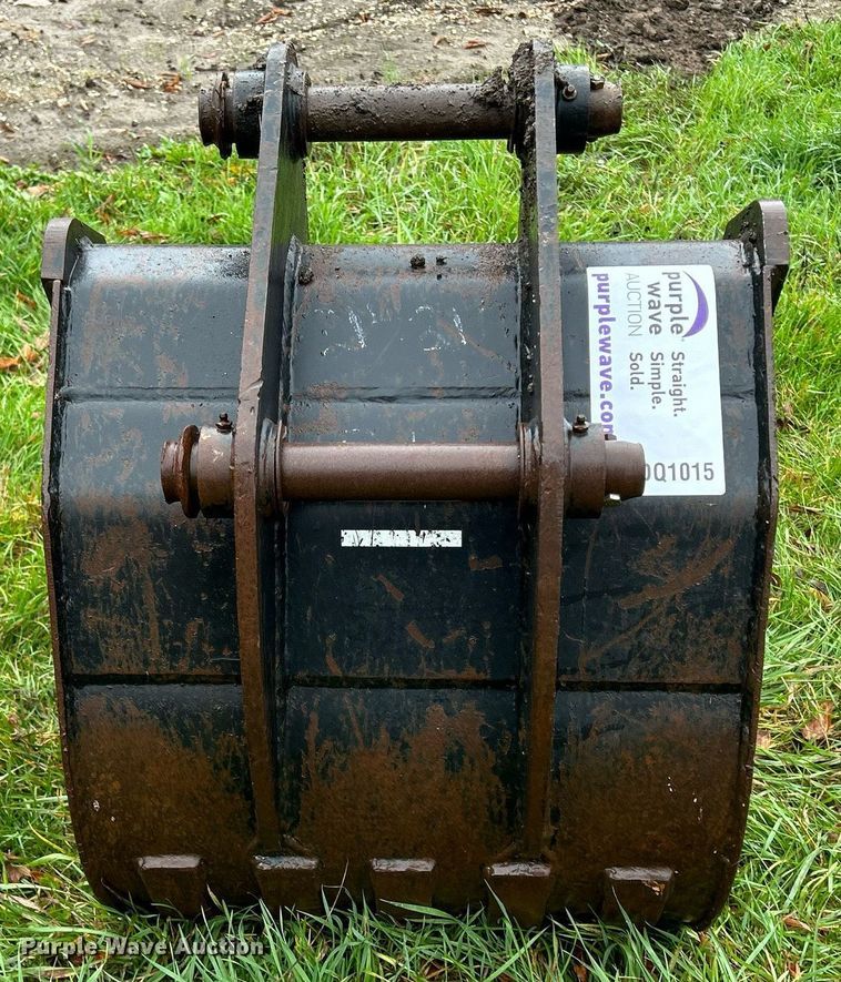 image for item DQ1015 24" W excavator bucket