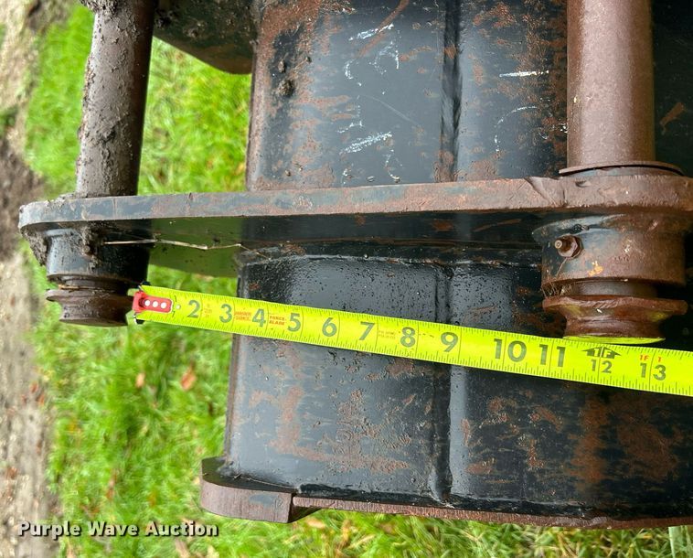 image for item DQ1015 24" W excavator bucket