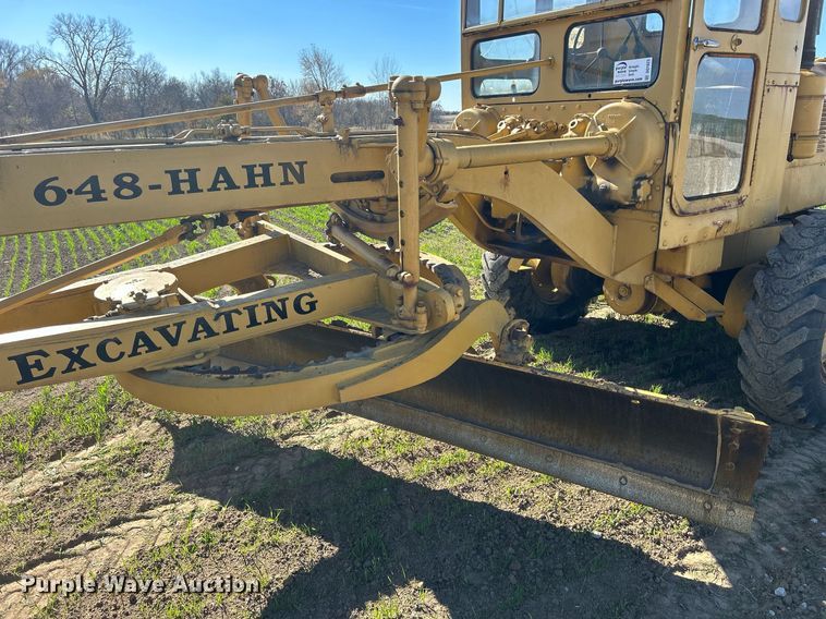 image for item DQ1023 1955 Caterpillar 12  rigid frame motor grader