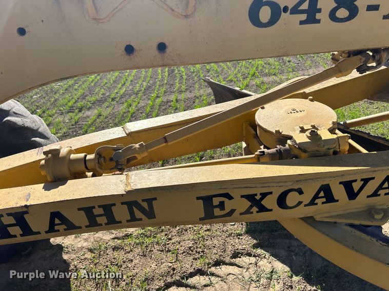 image for item DQ1023 1955 Caterpillar 12  rigid frame motor grader