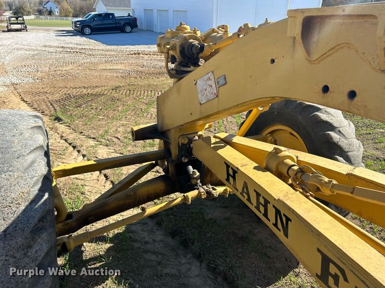 image for item DQ1023 1955 Caterpillar 12  rigid frame motor grader