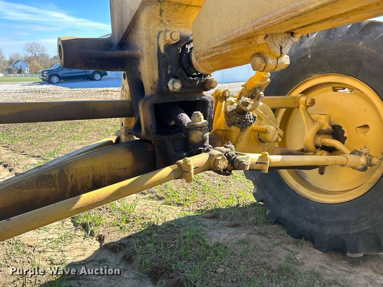 image for item DQ1023 1955 Caterpillar 12  rigid frame motor grader