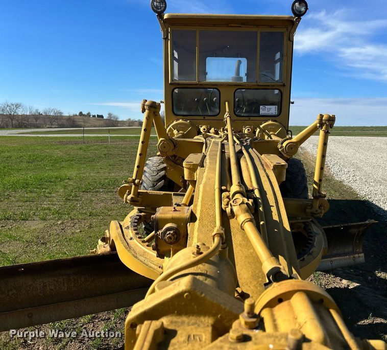 image for item DQ1023 1955 Caterpillar 12  rigid frame motor grader