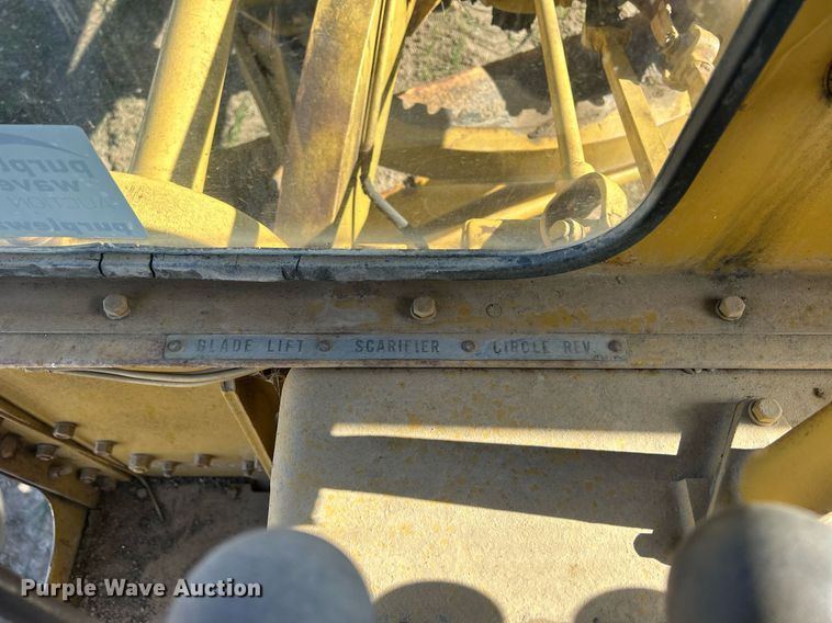 image for item DQ1023 1955 Caterpillar 12  rigid frame motor grader