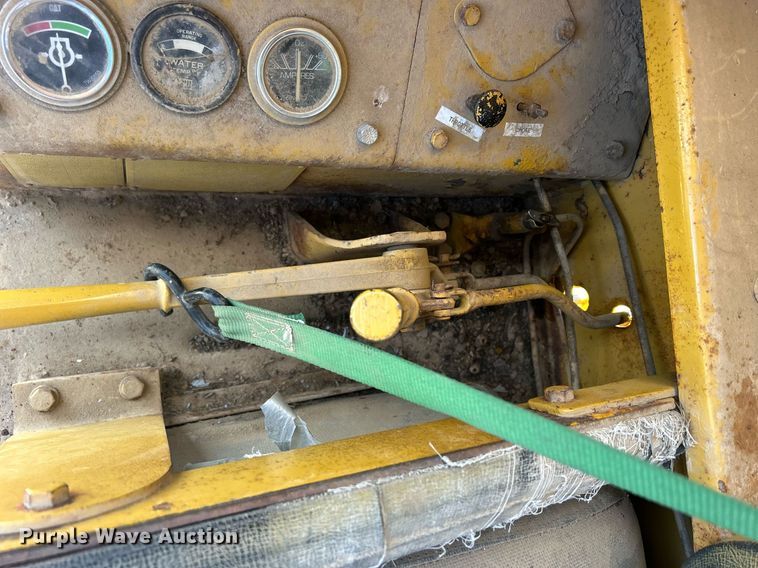 image for item DQ1023 1955 Caterpillar 12  rigid frame motor grader