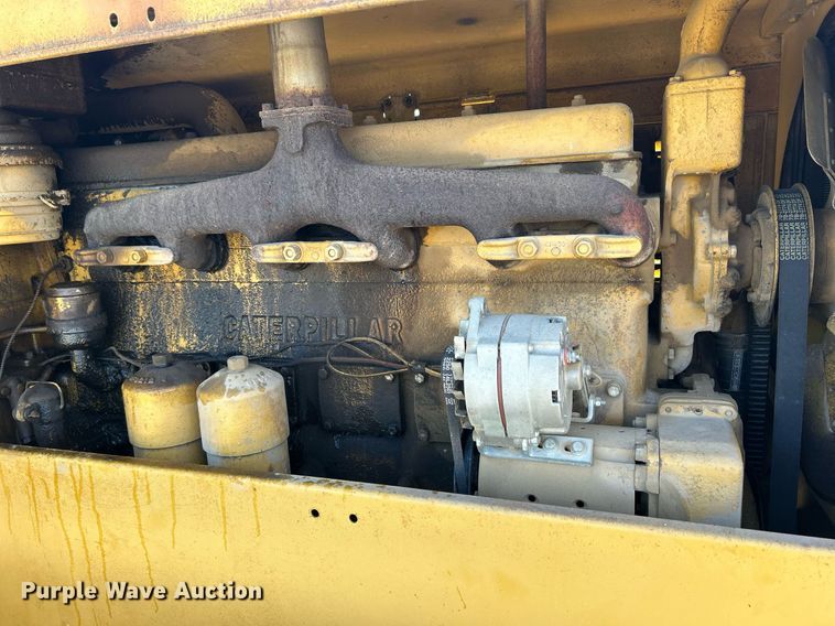 image for item DQ1023 1955 Caterpillar 12  rigid frame motor grader